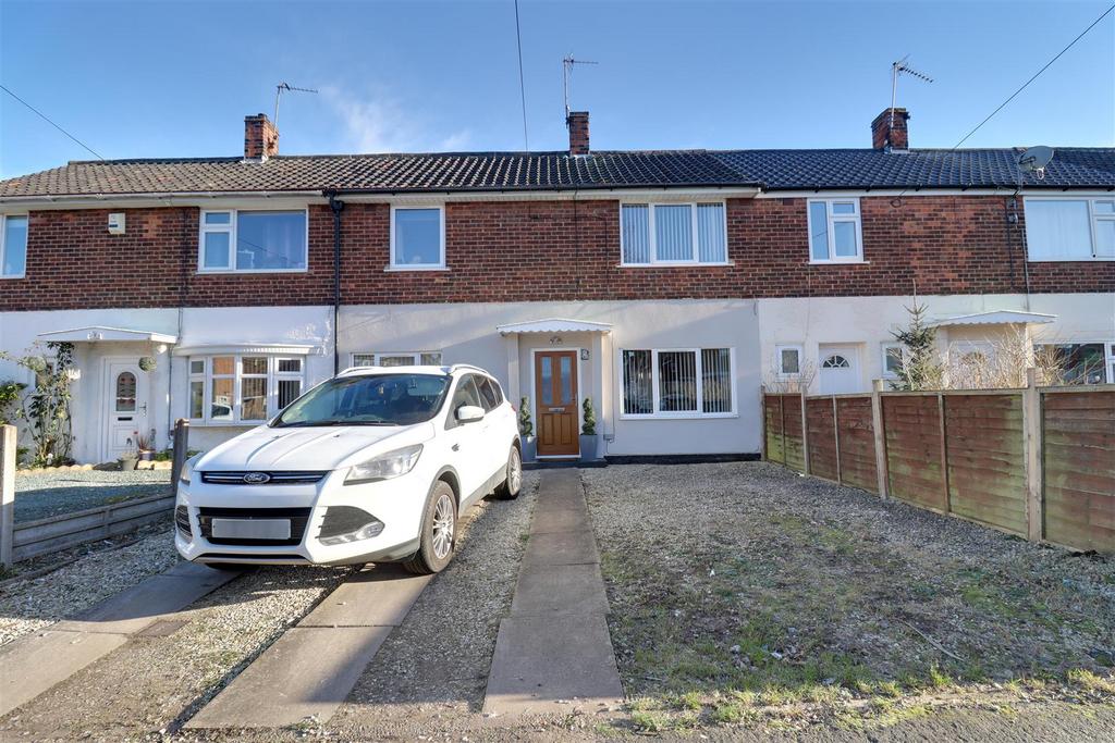 Beacon Close, Hessle 3 bed terraced house for sale £160,000