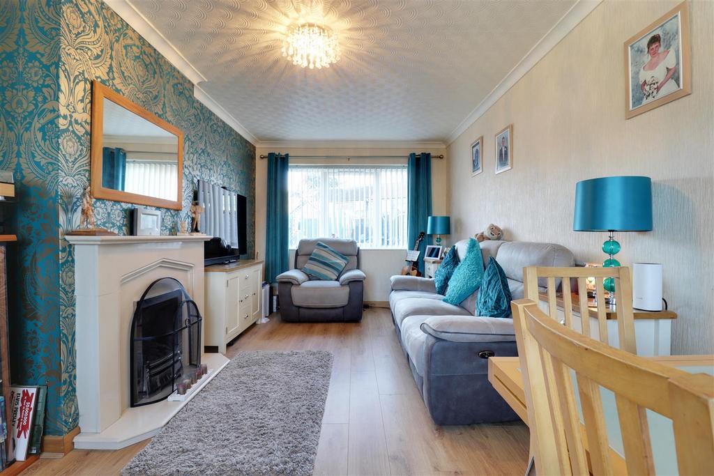 Beacon Close, Hessle 3 bed terraced house for sale £160,000