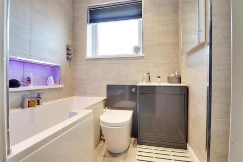 2 Beacon Close, Hessle, HU13 0DX