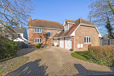 4 bedroom detached house for sale, Runcton