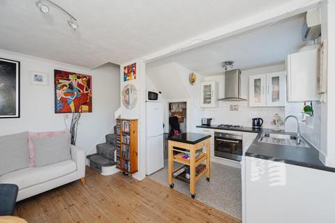 1 bedroom end of terrace house for sale, Tulyar Close, Tadworth