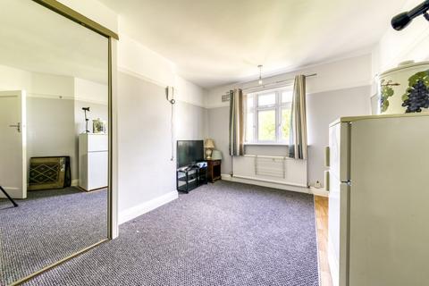 7 The Ridgeway, Croydon, CR0 4AD