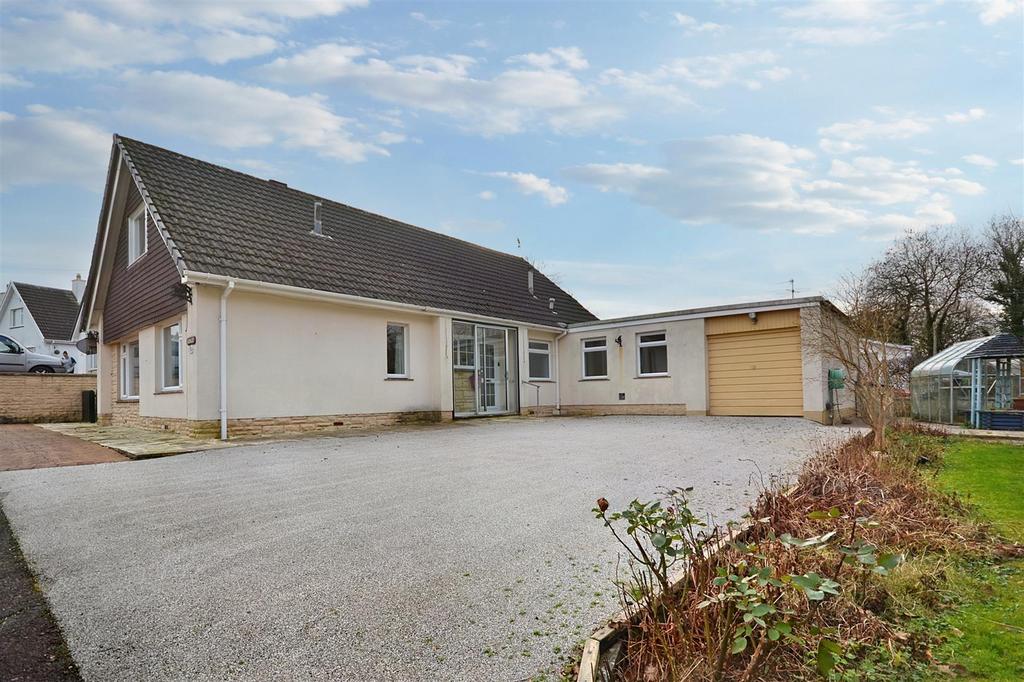 Maesycoed, Cardigan 4 bed detached house for sale £365,000