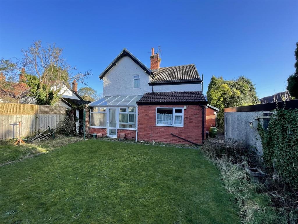 Sparks Lane, Thingwall, Wirral 4 bed detached house for sale £325,000