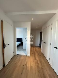 1 bedroom flat to rent, 2 Cedrus Avenue, Southall, UB1