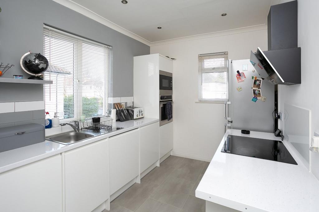 Trevellance Way, Watford... 3 bed for sale £325,000
