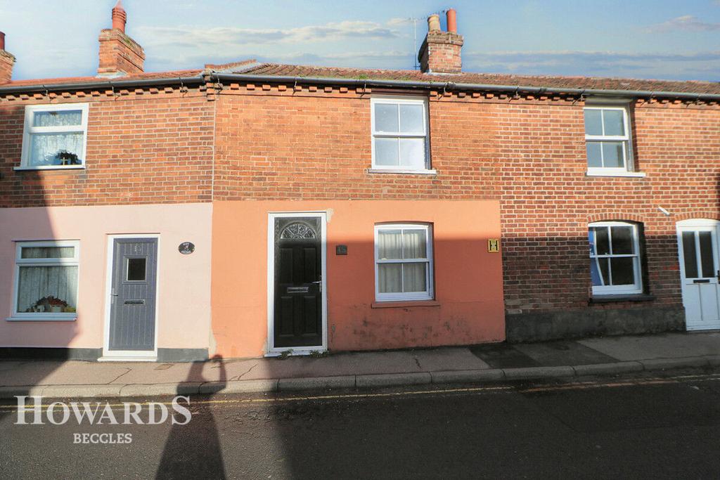 Ingate, Beccles 2 bed cottage for sale £150,000
