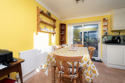 45 Blenheim Avenue, Faversham, ME13 8NW