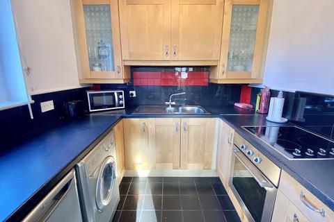 2 bedroom flat to rent, Flat 6, Balaclava House 62 Queen Victoria Road Totley Sheffield S17 4HT