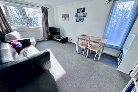 2 bedroom flat to rent, Flat 6, Balaclava House 62 Queen Victoria Road Totley Sheffield S17 4HT