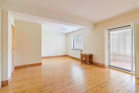 62 Chalkpit Lane, Oxted, RH8 0NE