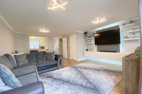 35 Morse Road, Norton Fitzwarren, Taunton, TA2 6BU