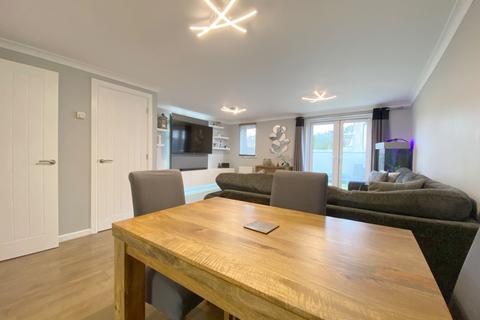35 Morse Road, Norton Fitzwarren, Taunton, TA2 6BU