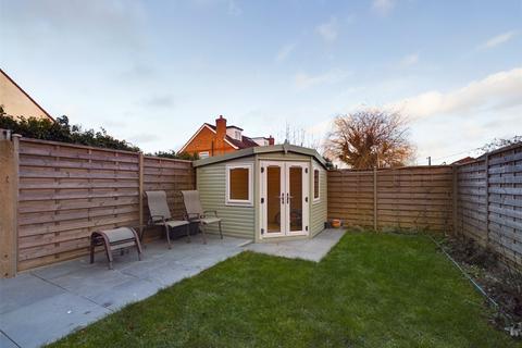 2 bedroom maisonette to rent, Hitcham Road, Taplow, Maidenhead, SL6