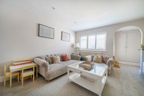 2 bedroom terraced house for sale - Swallow Close, Milford, Godalming, Surrey, GU8