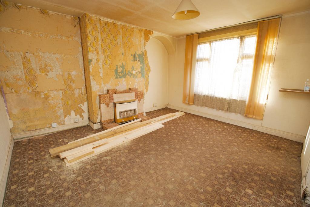 Heathcote Street, Coventry, CV6 3 bed terraced house £130,000