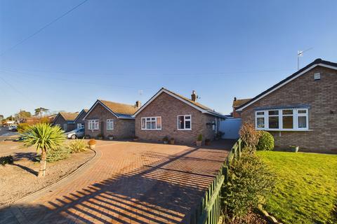 2 bedroom bungalow for sale - Columbia Drive, Worcester, Worcestershire, WR2
