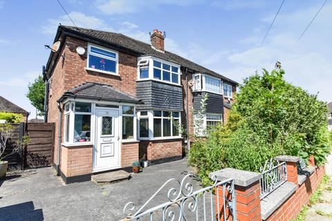 3 bedroom semi-detached house for sale - Kenmore Road, Whitefield, M45