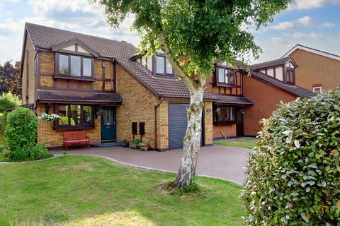 4 bedroom detached house for sale, Beech Close, Lincoln LN2