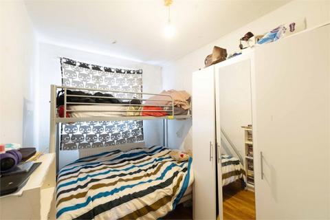 2 bedroom flat for sale - St Asaph Road, London SE4
