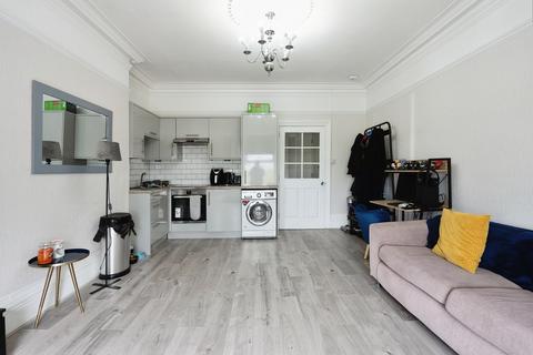 1 bedroom flat for sale, South Terrace, Littlehampton BN17
