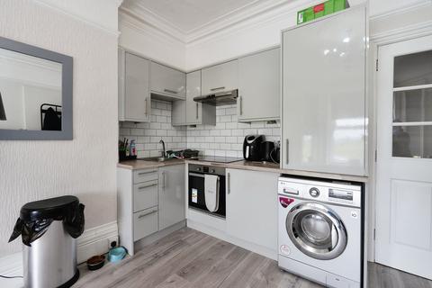 1 bedroom flat for sale, South Terrace, Littlehampton BN17