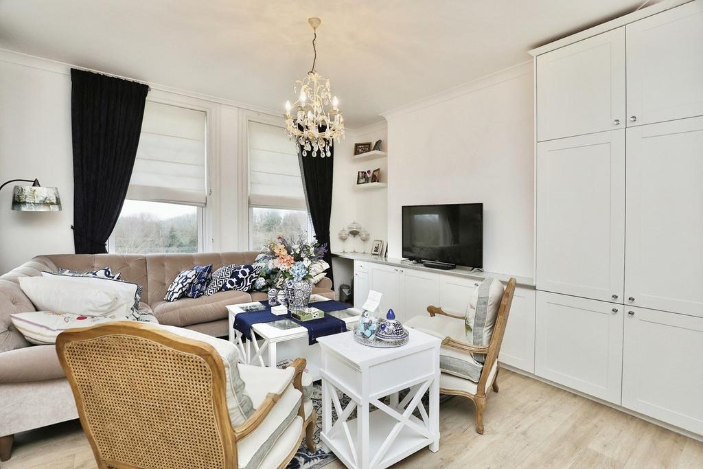 Westbourne Road, Southport PR8 2 bed flat for sale £180,000