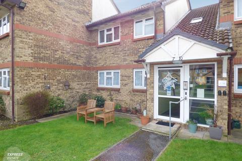 2 bedroom retirement property for sale - Chelwood Close, London E4