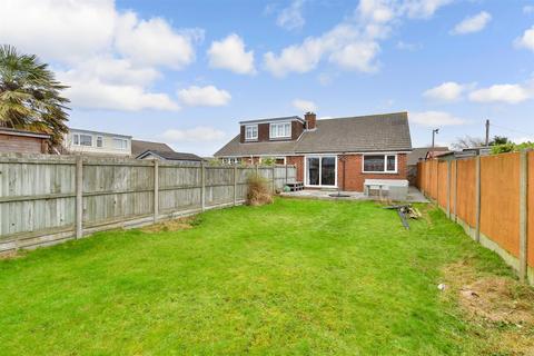 20 Castle Drive, Whitfield, Dover, CT16 3EN