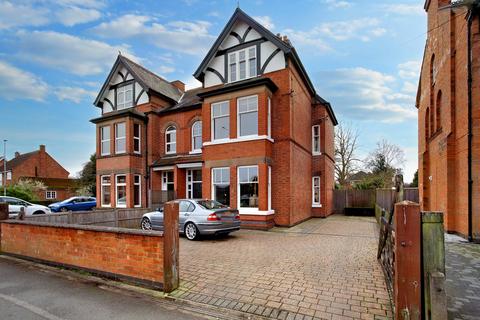 6 bedroom semi-detached house for sale, Enderby Road, Leicester LE8