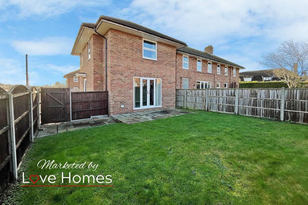 Hinksley Road, Flitwick 2 bed end of terrace house for sale £319,995
