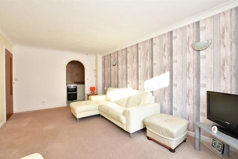 1 bedroom ground floor flat for sale, Church End Lane, Runwell, Wickford, Essex