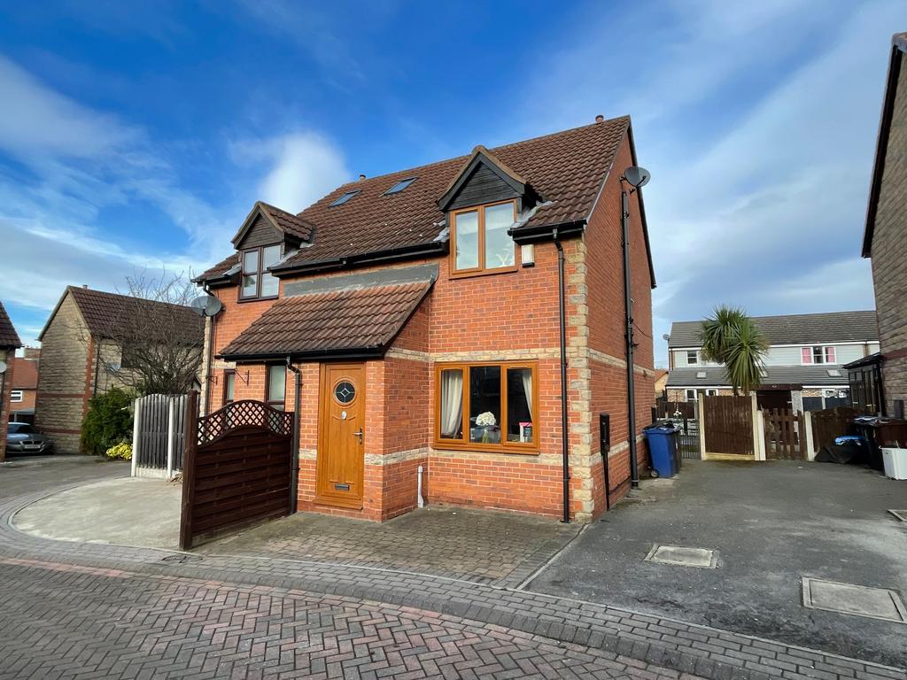 Thornwell Grove, Cudworth, S72 2 bed semidetached house for sale £