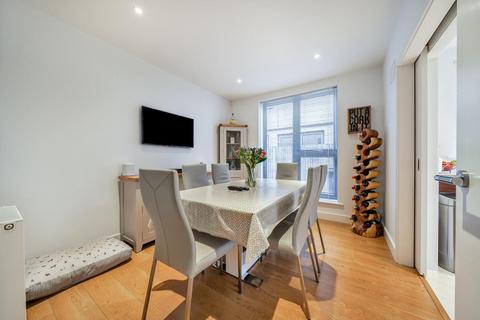 14 Wensum Place, Bromley, BR2 7BF