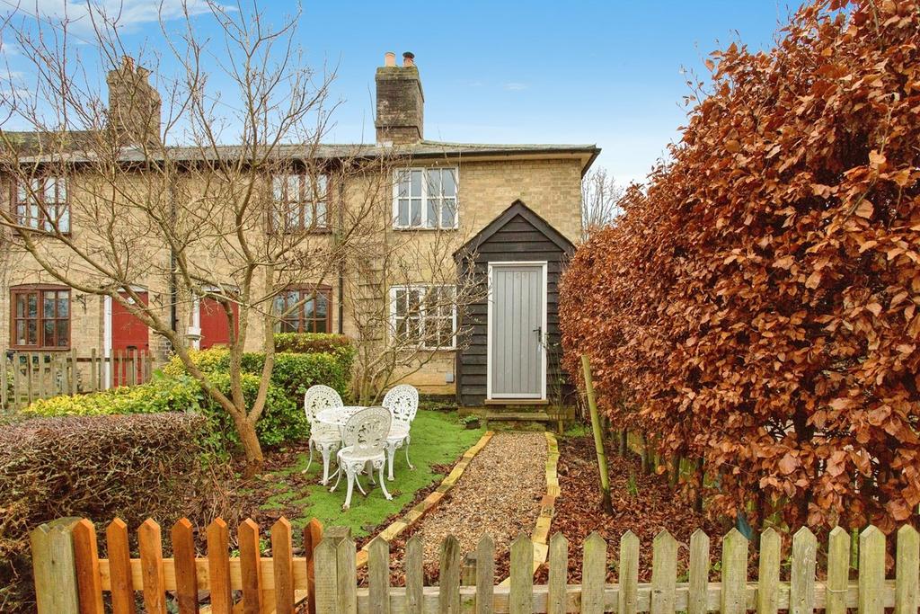 Caxton End, Cambridge CB23 2 bed end of terrace house for sale £280,000