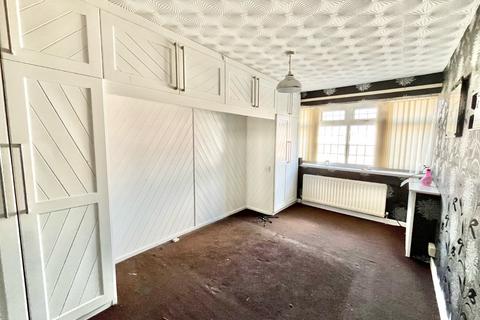 3 bedroom terraced house for sale, Olwen Crescent, Reddish, Stockport, SK5