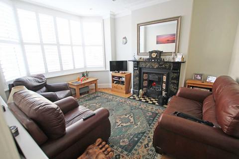 4 bedroom terraced house for sale, Gore Park Road, Eastbourne, BN21 1TG