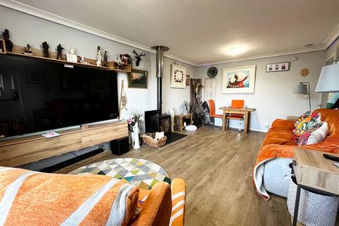 7 Stapleton Close, Paignton, TQ4 7DX