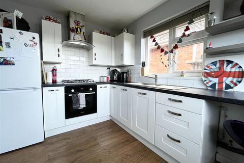 7 Stapleton Close, Paignton, TQ4 7DX