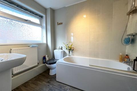 7 Stapleton Close, Paignton, TQ4 7DX