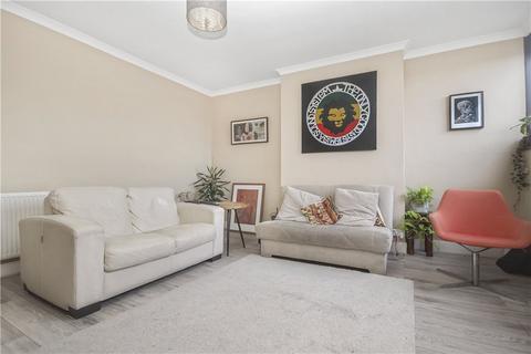 2 bedroom apartment to rent, Becmead Avenue, Streatham, SW16