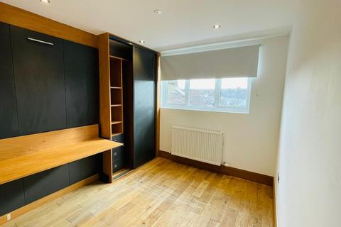 Studio to rent, Croydon CR0