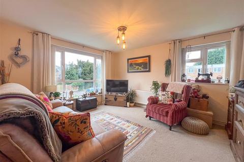 6 Croft Close, Birmingham, B25 8XJ