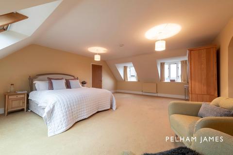 5 bedroom detached house for sale, Castle Bytham Road, Swayfield NG33