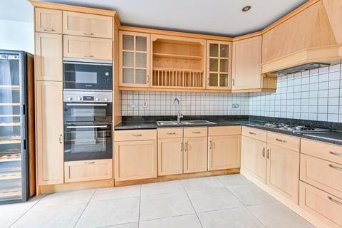 4 bedroom flat for sale, 15 Windsor Court, Moscow Road, London, W2 4SN