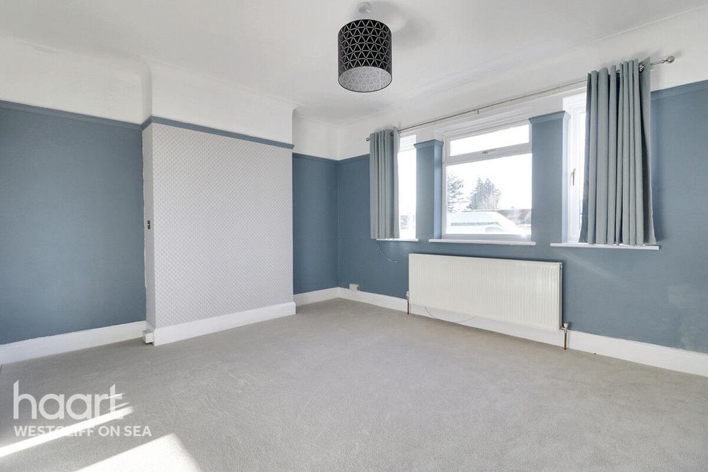 Bournemouth Park Road, SouthendonSea 4 bed detached house for sale