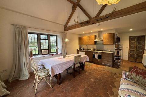undefined, Ashmore - Popular rural location