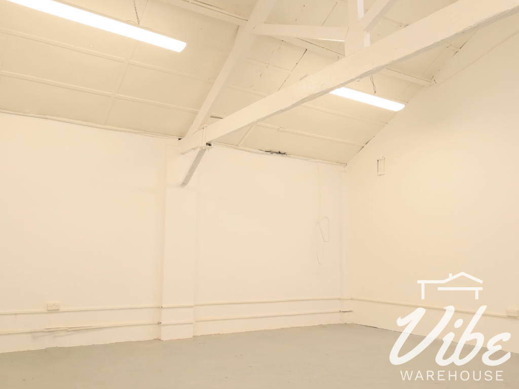 Crawley Road, London N22 Industrial unit to rent £1,800 pcm (£415 pw)