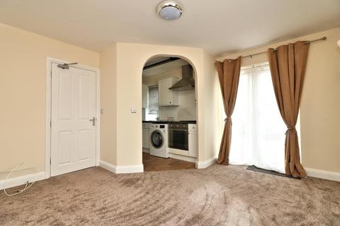 1 bedroom flat to rent, Ashburnham Road, Bedford, MK40