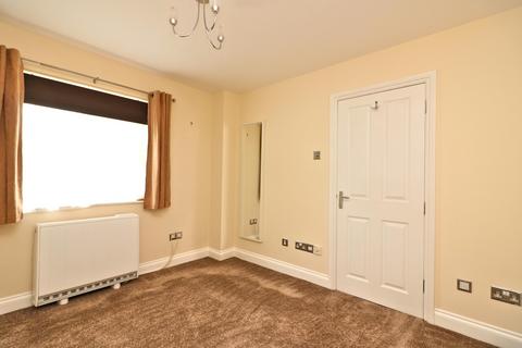 1 bedroom flat to rent, Ashburnham Road, Bedford, MK40